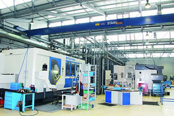 康明斯發(fā)動(dòng)機(jī)車間工具柜、工作臺(tái)使用確實(shí)規(guī)范