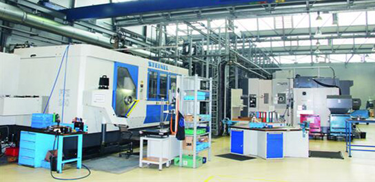 康明斯發(fā)動機(jī)車間工具柜、工作臺使用確實規(guī)范